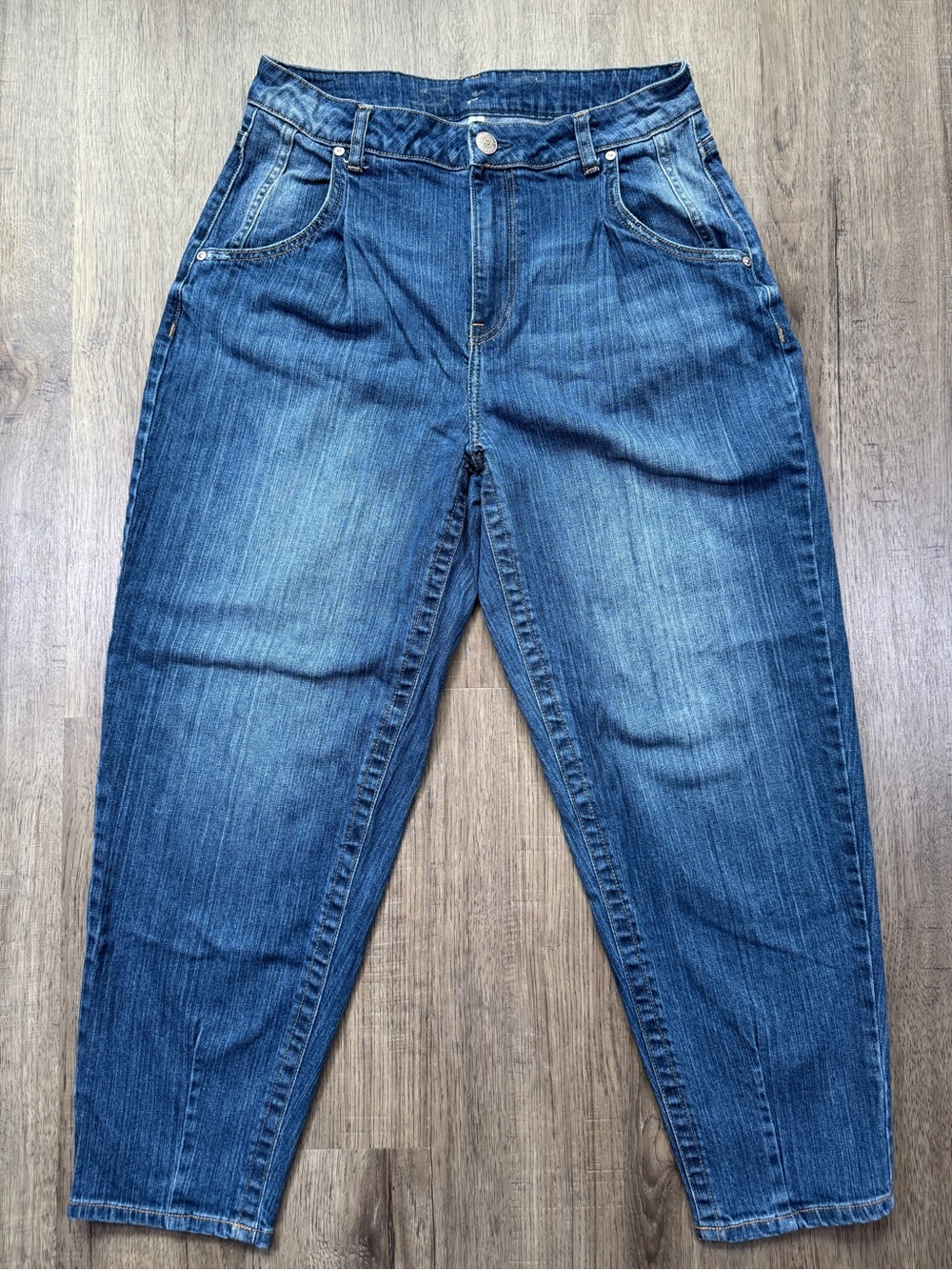 Seven7 High Rise Tapered Jeans Pleated Front Dark Wash - Rare - Size 8